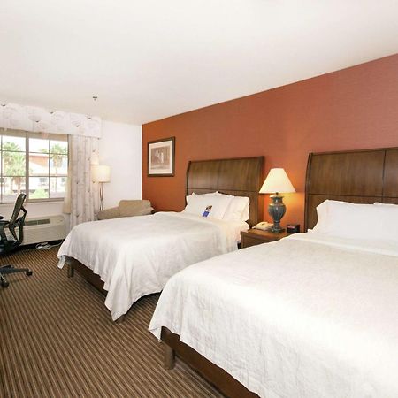 Hilton Garden Inn Palm Springs/Rancho Mirage Dış mekan fotoğraf