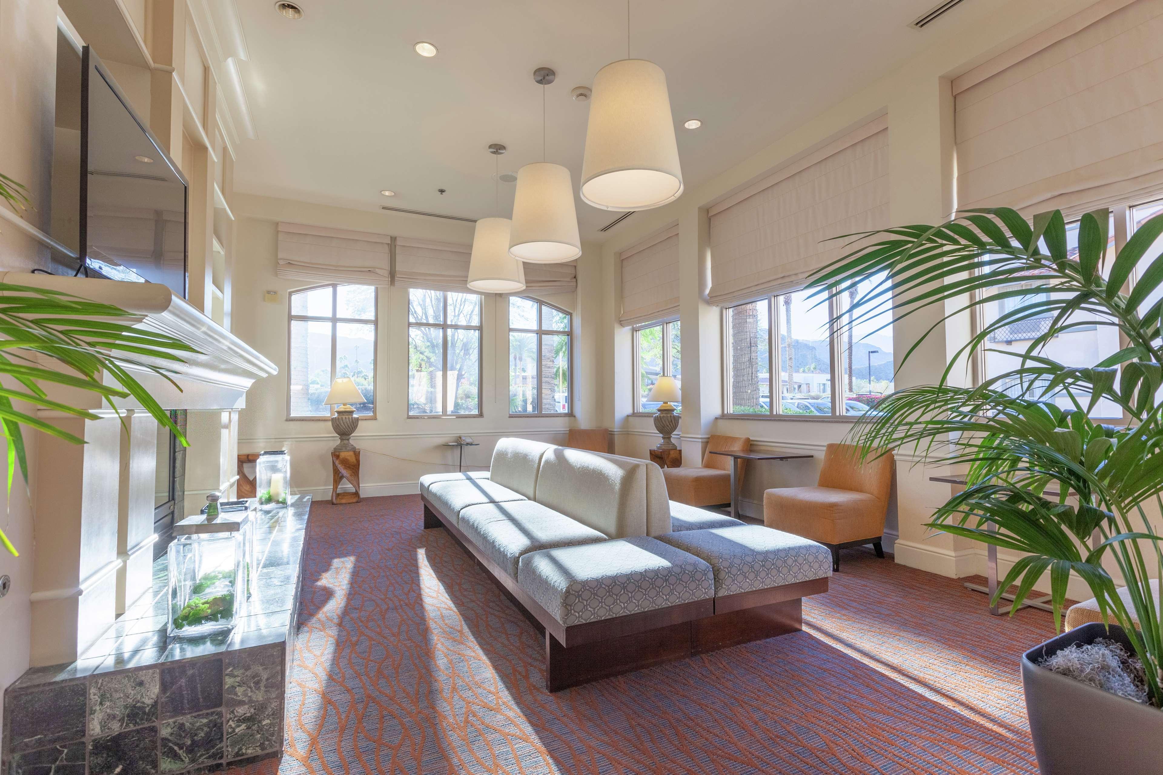 Hilton Garden Inn Palm Springs/Rancho Mirage Dış mekan fotoğraf
