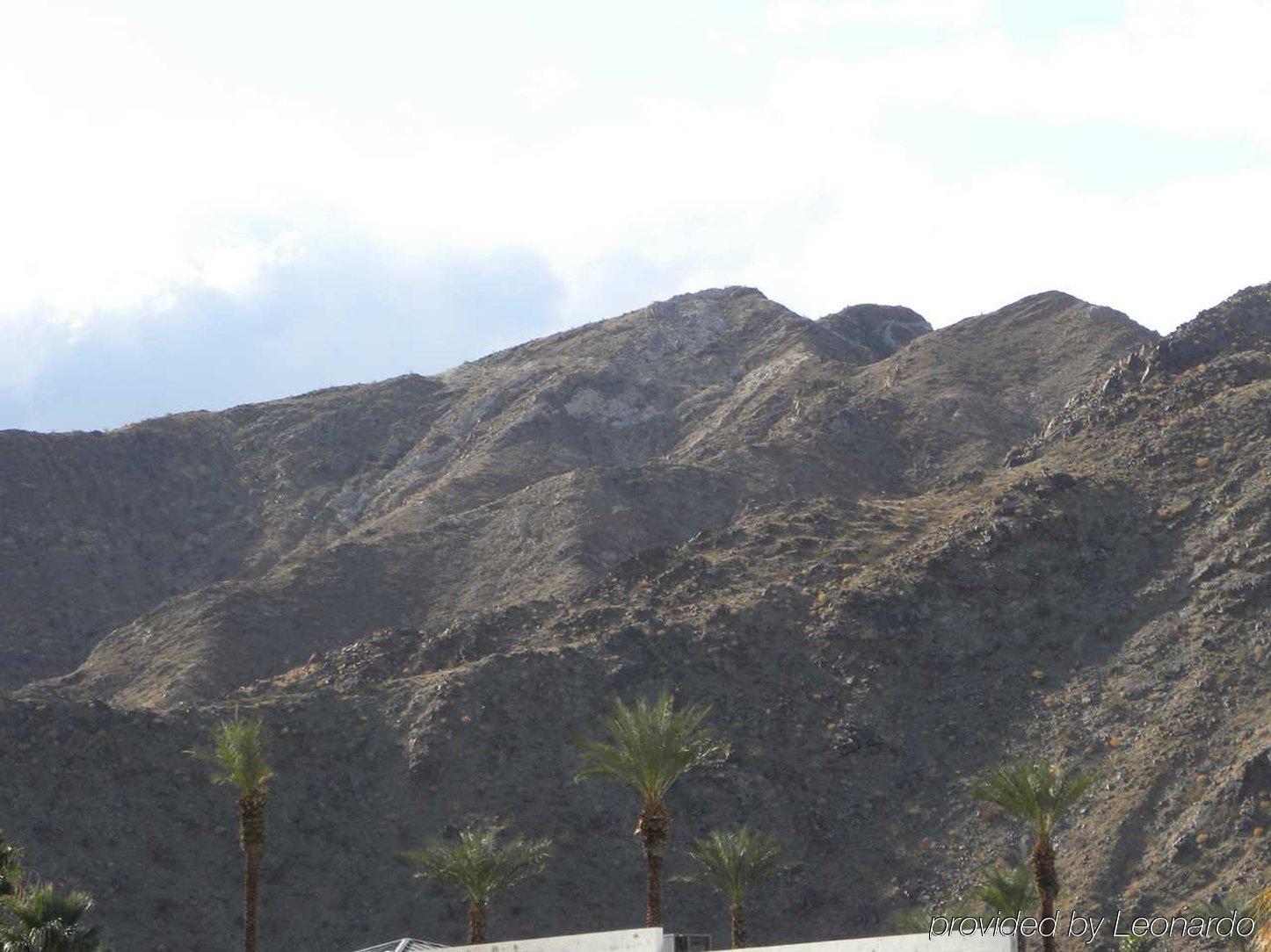 Hilton Garden Inn Palm Springs/Rancho Mirage Dış mekan fotoğraf